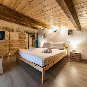 Apartment Sassari-centro Elegante Con Wifi E Netflix, Sassari